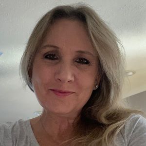 Meet your Posher, Annie